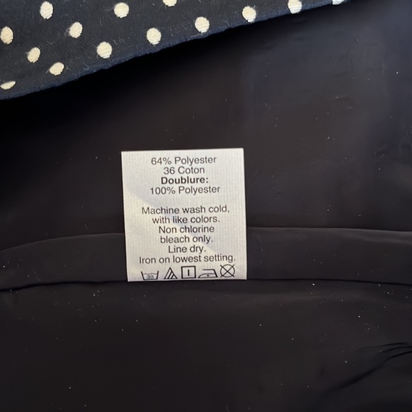 JCrew No.2 pencil skirt size 6p Navy and white polka dot pencil skirt. - Picture 5 of 7